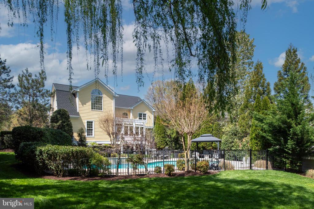 11905 OLD ELM CT, SPOTSYLVANIA, Virginia 22551, 5 Bedrooms Bedrooms, ,5 BathroomsBathrooms,Residential,11905 OLD ELM CT,VASP2032532 MLS # VASP2032532
