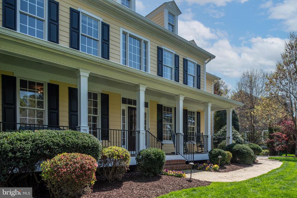 11905 OLD ELM CT, SPOTSYLVANIA, Virginia 22551, 5 Bedrooms Bedrooms, ,5 BathroomsBathrooms,Residential,11905 OLD ELM CT,VASP2032532 MLS # VASP2032532