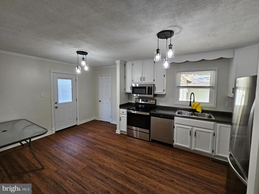 5507 PETERS LN, FREDERICKSBURG, Virginia 22407, 3 Bedrooms Bedrooms, ,1 BathroomBathrooms,Residential,5507 PETERS LN,VASP2032740 MLS # VASP2032740