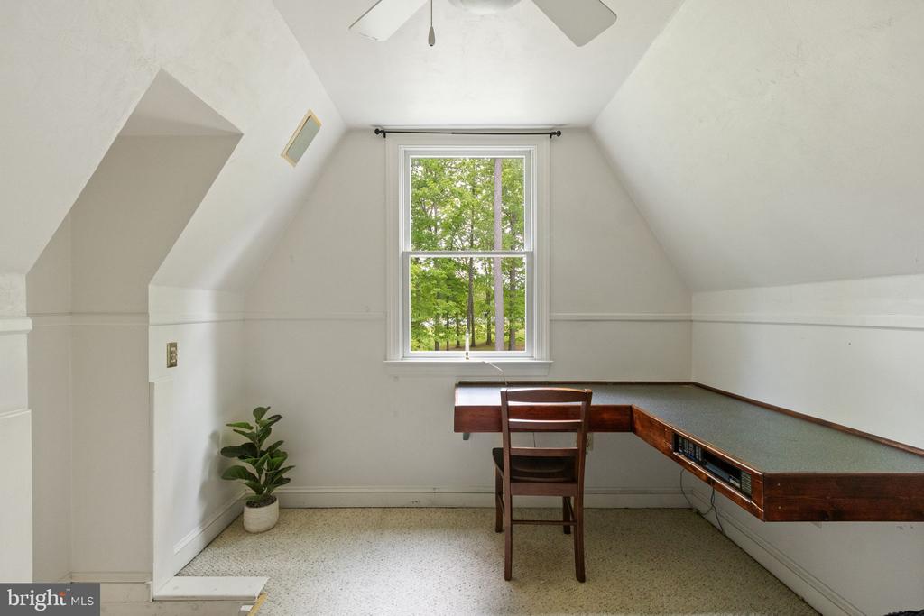10108 ROCKINGHORSE LN, SPOTSYLVANIA, Virginia 22553, 4 Bedrooms Bedrooms, ,4 BathroomsBathrooms,Residential,10108 ROCKINGHORSE LN,VASP2032632 MLS # VASP2032632