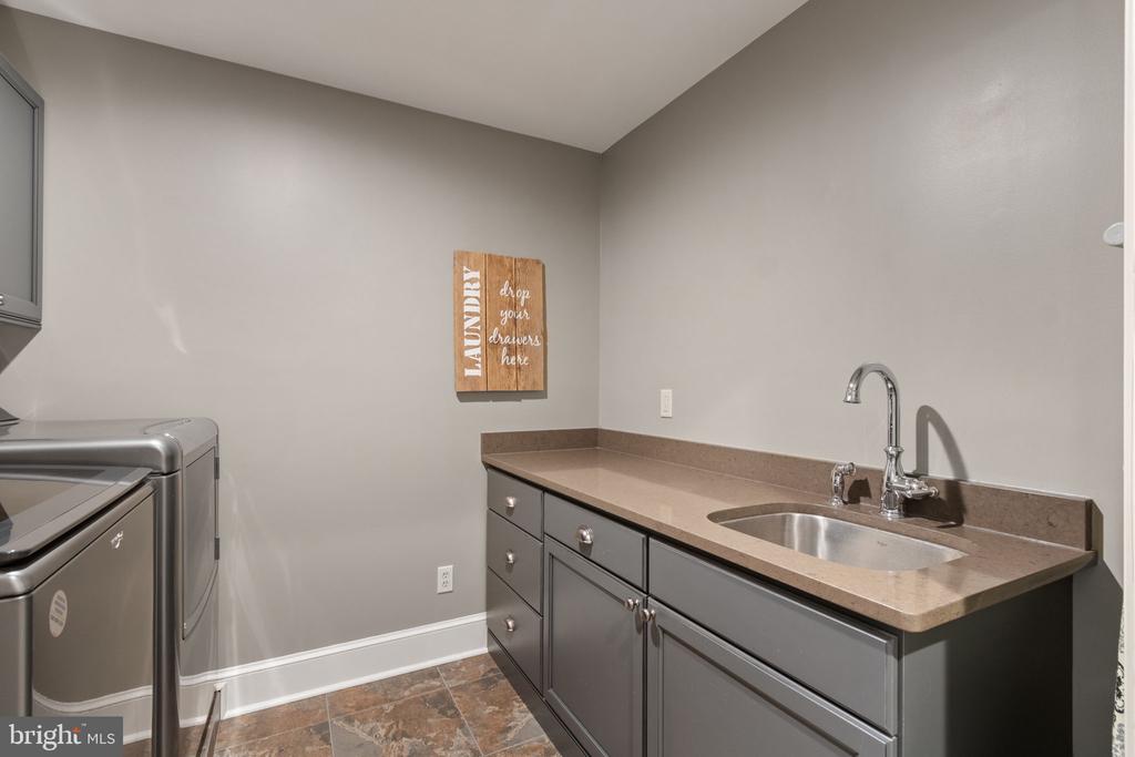 10108 ROCKINGHORSE LN, SPOTSYLVANIA, Virginia 22553, 4 Bedrooms Bedrooms, ,4 BathroomsBathrooms,Residential,10108 ROCKINGHORSE LN,VASP2032632 MLS # VASP2032632