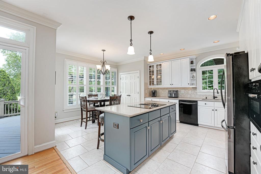 11609 LONGSTREET DR, SPOTSYLVANIA, Virginia 22551, 4 Bedrooms Bedrooms, ,4 BathroomsBathrooms,Residential,11609 LONGSTREET DR,VASP2032746 MLS # VASP2032746