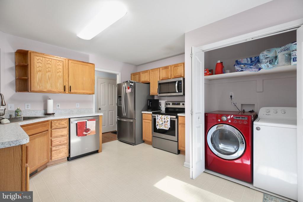 3814 OVERVIEW DR, FREDERICKSBURG, Virginia 22408, 3 Bedrooms Bedrooms, ,2 BathroomsBathrooms,Residential,3814 OVERVIEW DR,VASP2032758 MLS # VASP2032758