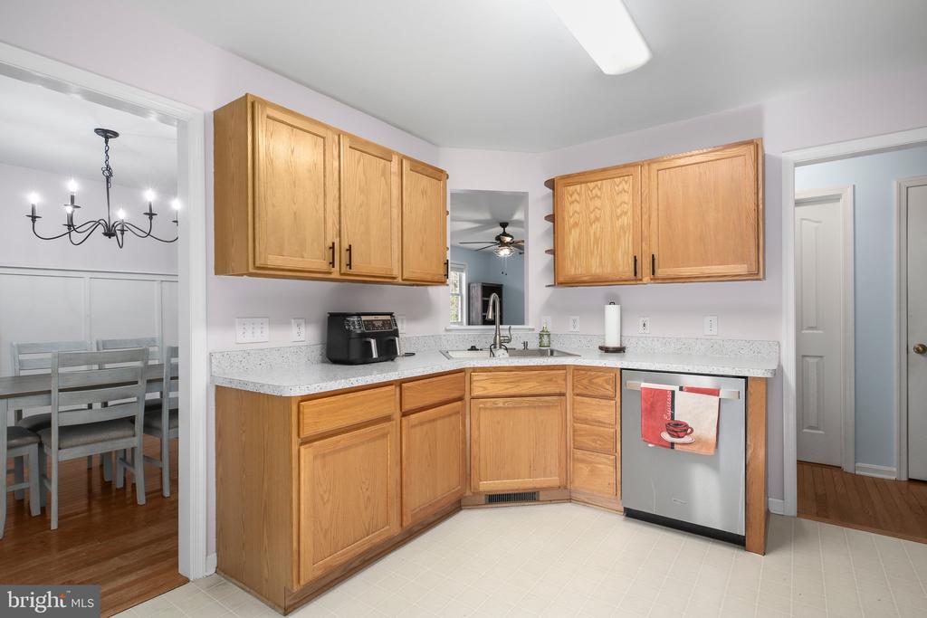 3814 OVERVIEW DR, FREDERICKSBURG, Virginia 22408, 3 Bedrooms Bedrooms, ,2 BathroomsBathrooms,Residential,3814 OVERVIEW DR,VASP2032758 MLS # VASP2032758