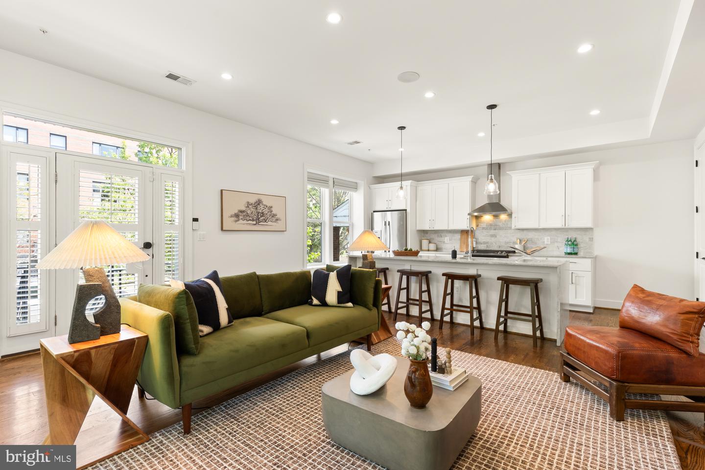 1401 K ST SE #2, WASHINGTON, District Of Columbia 20003, 2 Bedrooms Bedrooms, ,2 BathroomsBathrooms,Residential,For sale,1401 K ST SE #2,DCDC2183682 MLS # DCDC2183682
