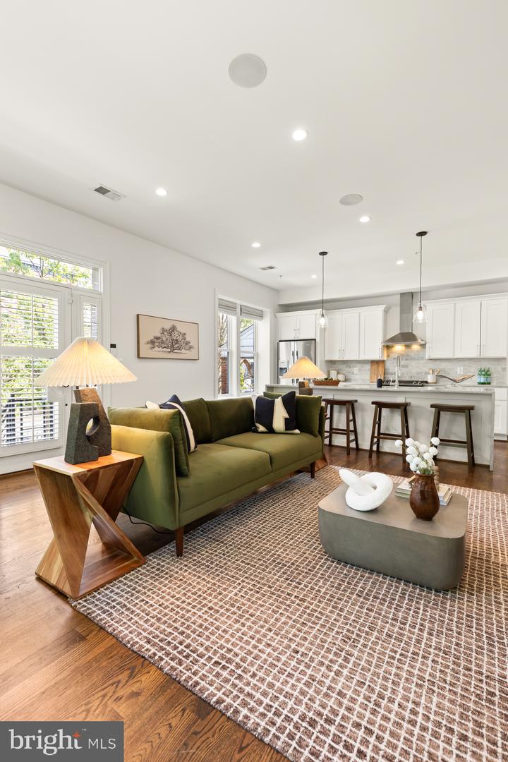 1401 K ST SE #2, WASHINGTON, District Of Columbia 20003, 2 Bedrooms Bedrooms, ,2 BathroomsBathrooms,Residential,For sale,1401 K ST SE #2,DCDC2183682 MLS # DCDC2183682