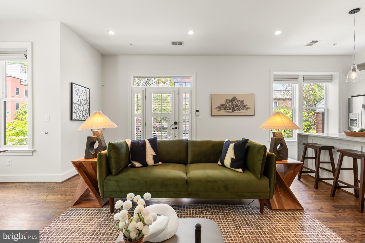 1401 K ST SE #2, WASHINGTON, District Of Columbia 20003, 2 Bedrooms Bedrooms, ,2 BathroomsBathrooms,Residential,For sale,1401 K ST SE #2,DCDC2183682 MLS # DCDC2183682