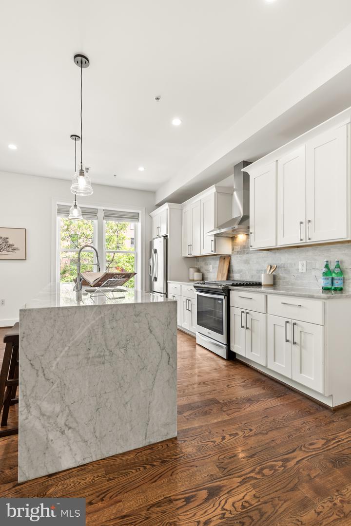 1401 K ST SE #2, WASHINGTON, District Of Columbia 20003, 2 Bedrooms Bedrooms, ,2 BathroomsBathrooms,Residential,For sale,1401 K ST SE #2,DCDC2183682 MLS # DCDC2183682
