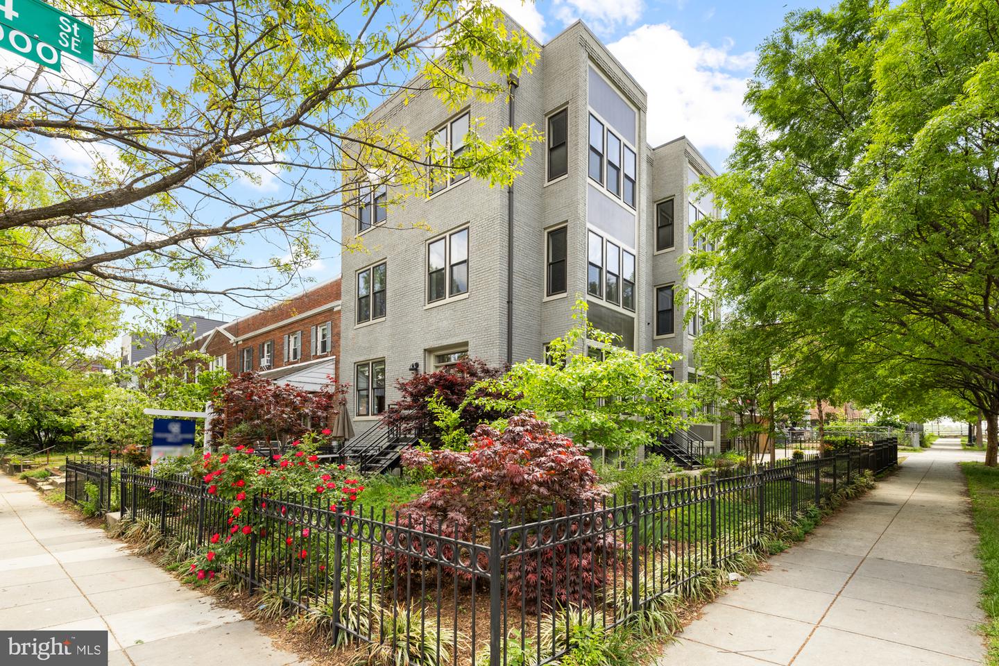 1401 K ST SE #2, WASHINGTON, District Of Columbia 20003, 2 Bedrooms Bedrooms, ,2 BathroomsBathrooms,Residential,For sale,1401 K ST SE #2,DCDC2183682 MLS # DCDC2183682