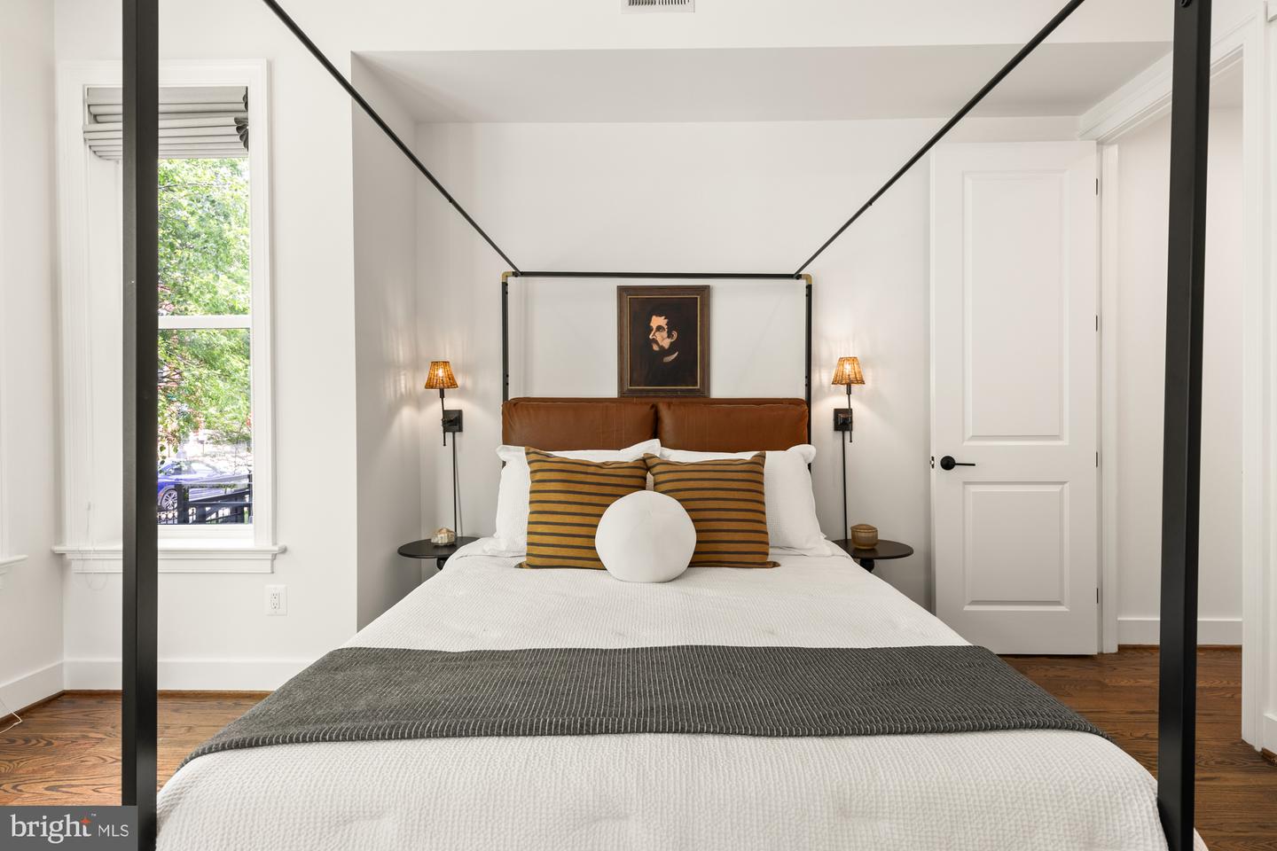 1401 K ST SE #2, WASHINGTON, District Of Columbia 20003, 2 Bedrooms Bedrooms, ,2 BathroomsBathrooms,Residential,For sale,1401 K ST SE #2,DCDC2183682 MLS # DCDC2183682