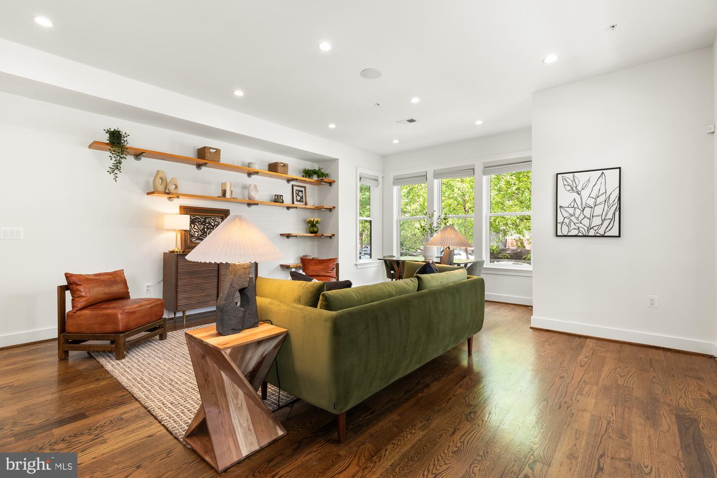 1401 K ST SE #2, WASHINGTON, District Of Columbia 20003, 2 Bedrooms Bedrooms, ,2 BathroomsBathrooms,Residential,For sale,1401 K ST SE #2,DCDC2183682 MLS # DCDC2183682