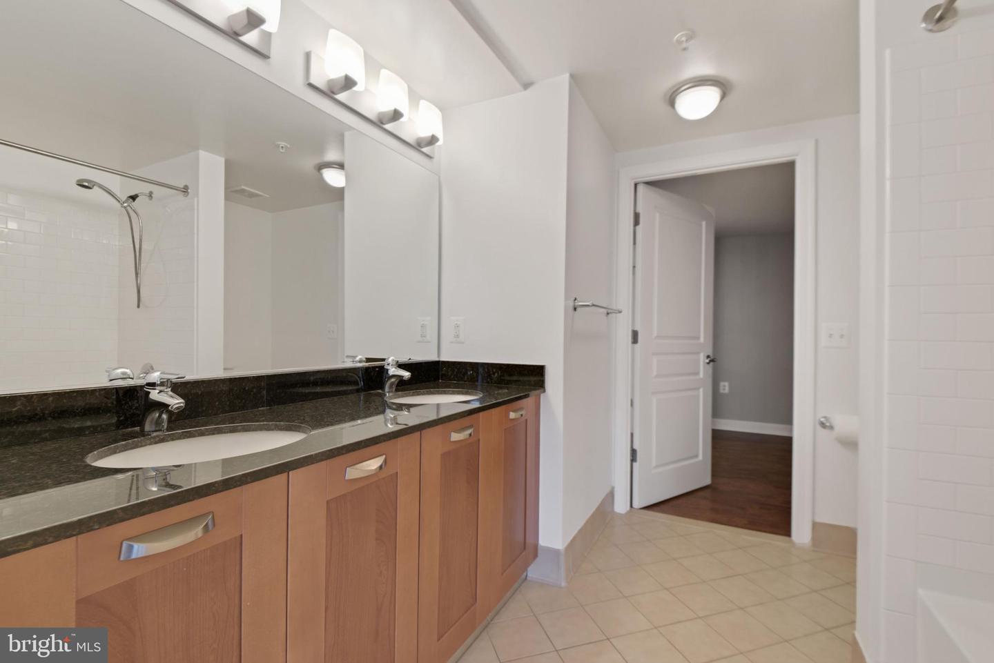 2451 MIDTOWN AVE #516, ALEXANDRIA, Virginia 22303, 2 Bedrooms Bedrooms, ,1 BathroomBathrooms,Residential,For sale,2451 MIDTOWN AVE #516,VAFX2221526 MLS # VAFX2221526