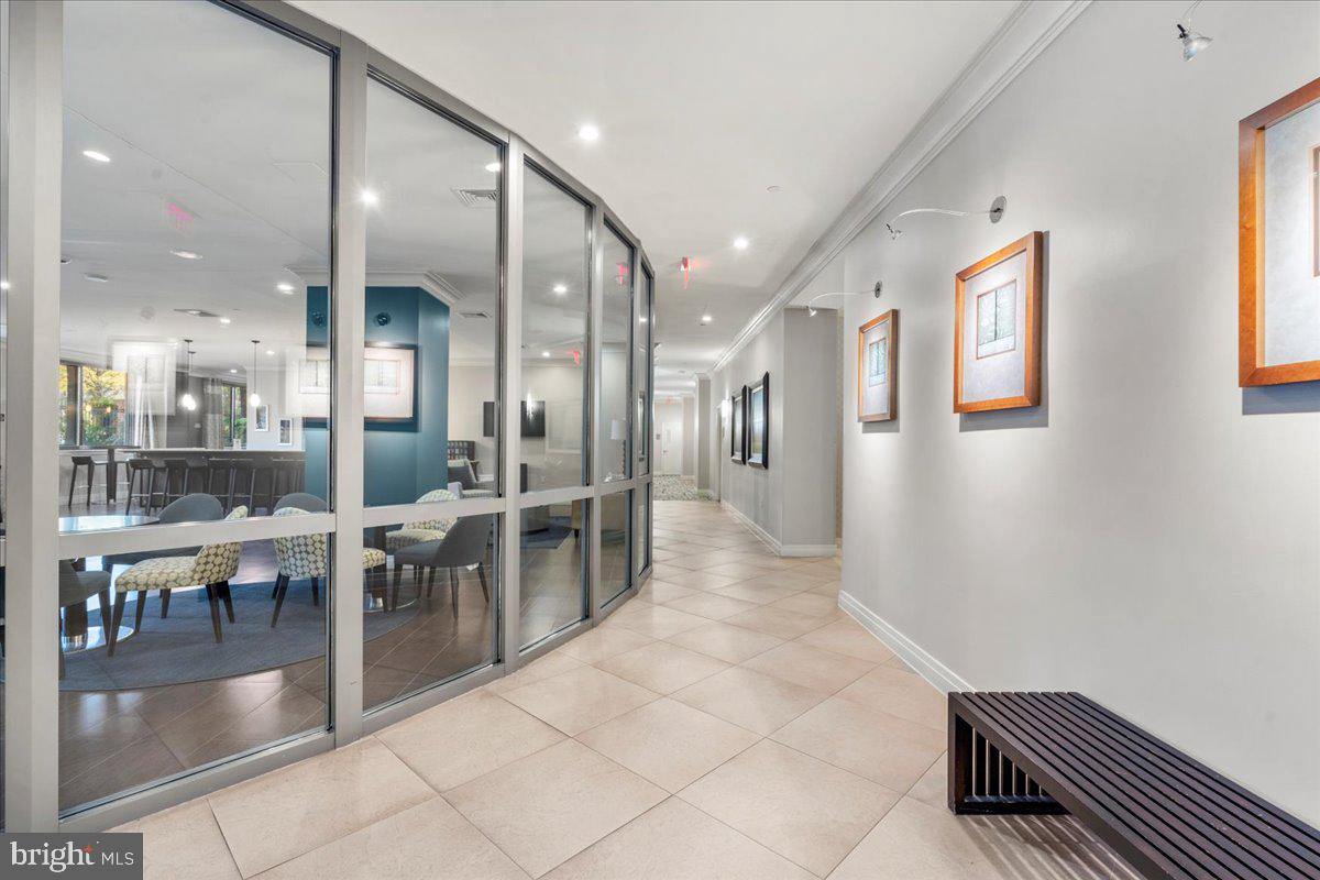 2451 MIDTOWN AVE #516, ALEXANDRIA, Virginia 22303, 2 Bedrooms Bedrooms, ,1 BathroomBathrooms,Residential,For sale,2451 MIDTOWN AVE #516,VAFX2221526 MLS # VAFX2221526