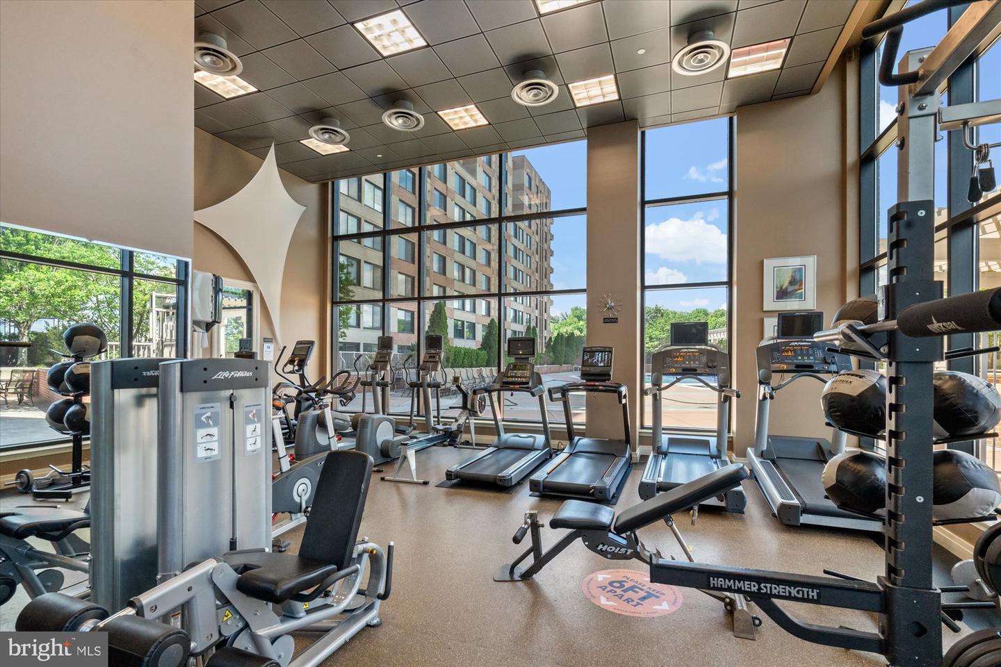 2451 MIDTOWN AVE #516, ALEXANDRIA, Virginia 22303, 2 Bedrooms Bedrooms, ,1 BathroomBathrooms,Residential,For sale,2451 MIDTOWN AVE #516,VAFX2221526 MLS # VAFX2221526