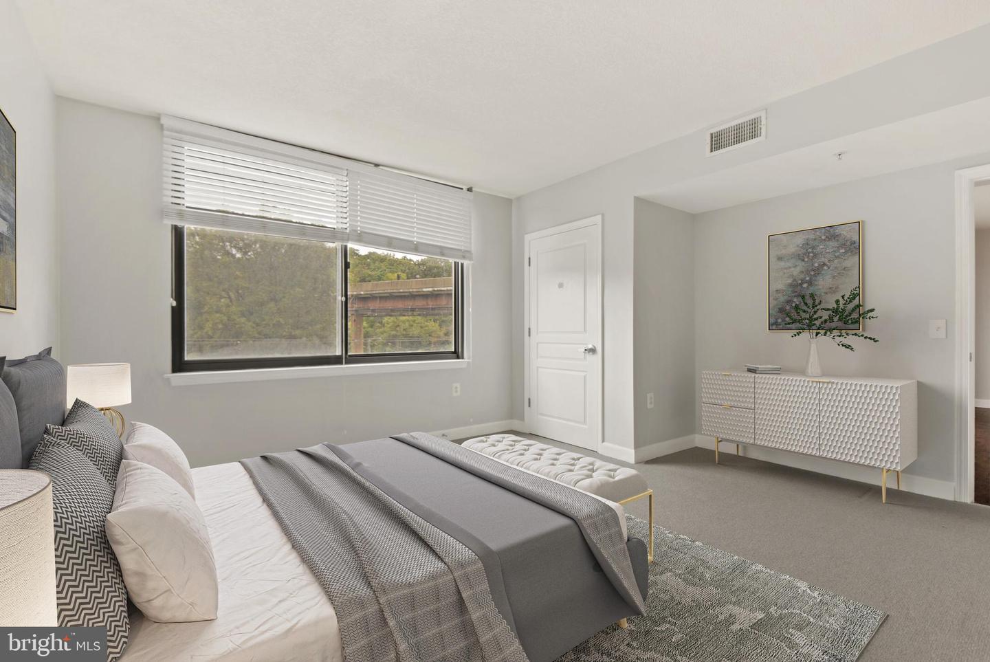 2451 MIDTOWN AVE #516, ALEXANDRIA, Virginia 22303, 2 Bedrooms Bedrooms, ,1 BathroomBathrooms,Residential,For sale,2451 MIDTOWN AVE #516,VAFX2221526 MLS # VAFX2221526