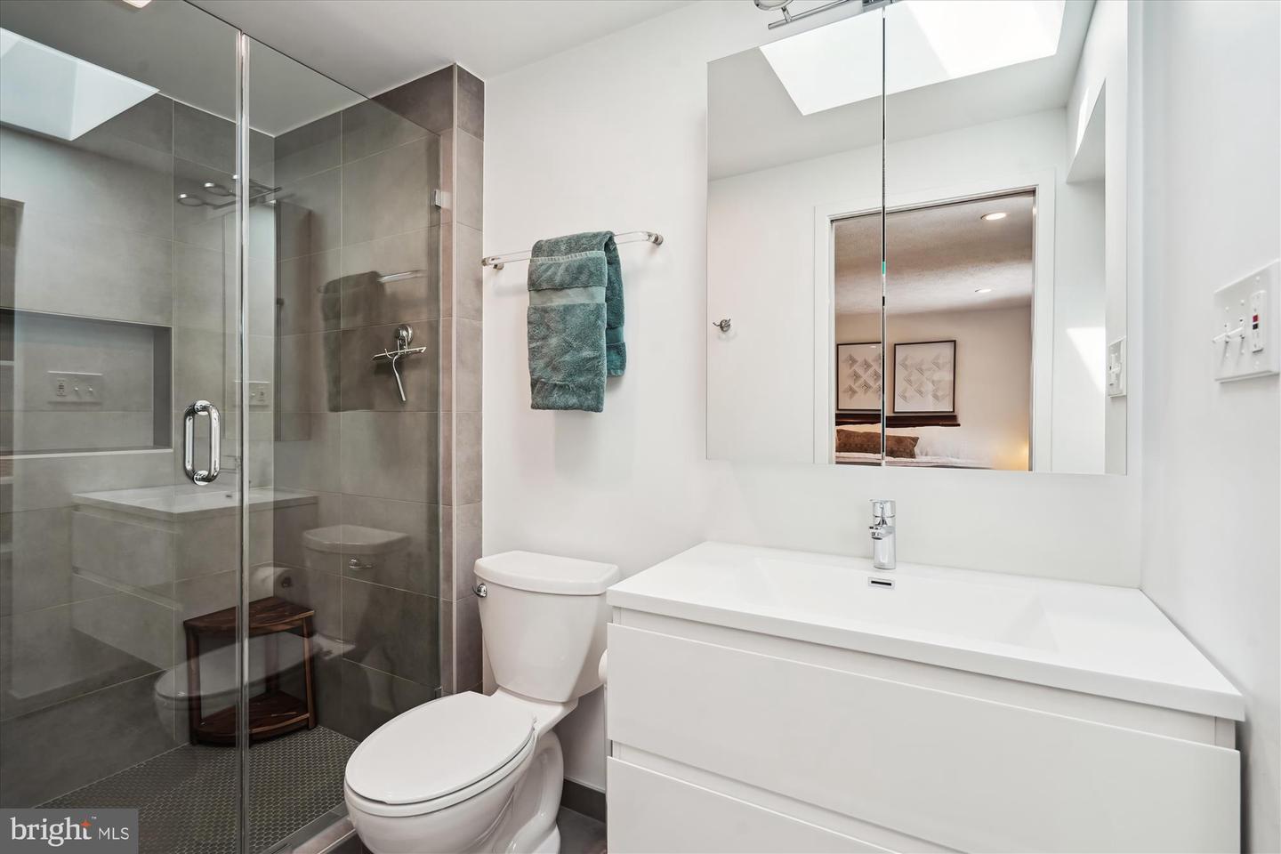 157 W ANNANDALE RD, FALLS CHURCH, Virginia 22046, 3 Bedrooms Bedrooms, ,2 BathroomsBathrooms,Residential,For sale,157 W ANNANDALE RD,VAFA2002780 MLS # VAFA2002780