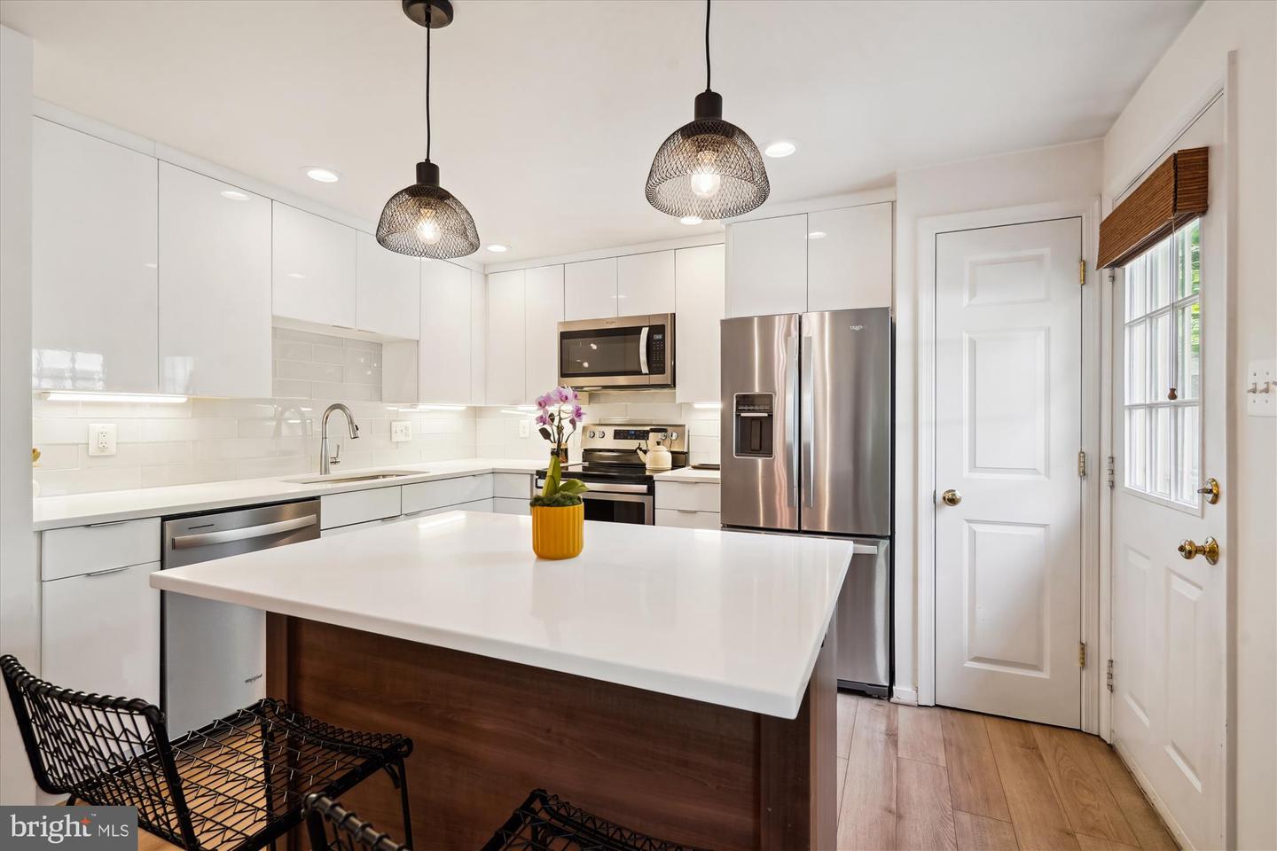 157 W ANNANDALE RD, FALLS CHURCH, Virginia 22046, 3 Bedrooms Bedrooms, ,2 BathroomsBathrooms,Residential,For sale,157 W ANNANDALE RD,VAFA2002780 MLS # VAFA2002780