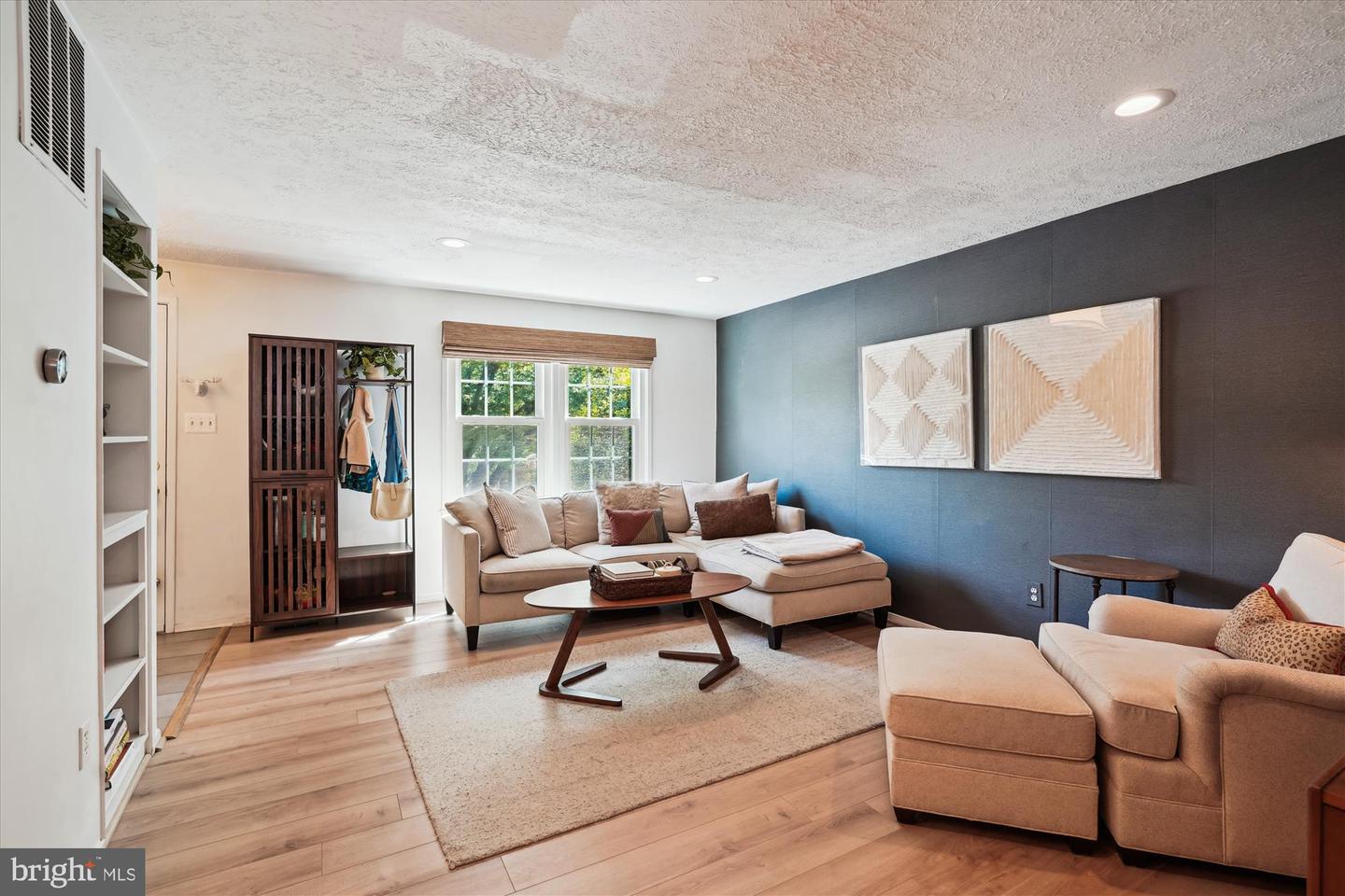 157 W ANNANDALE RD, FALLS CHURCH, Virginia 22046, 3 Bedrooms Bedrooms, ,2 BathroomsBathrooms,Residential,For sale,157 W ANNANDALE RD,VAFA2002780 MLS # VAFA2002780