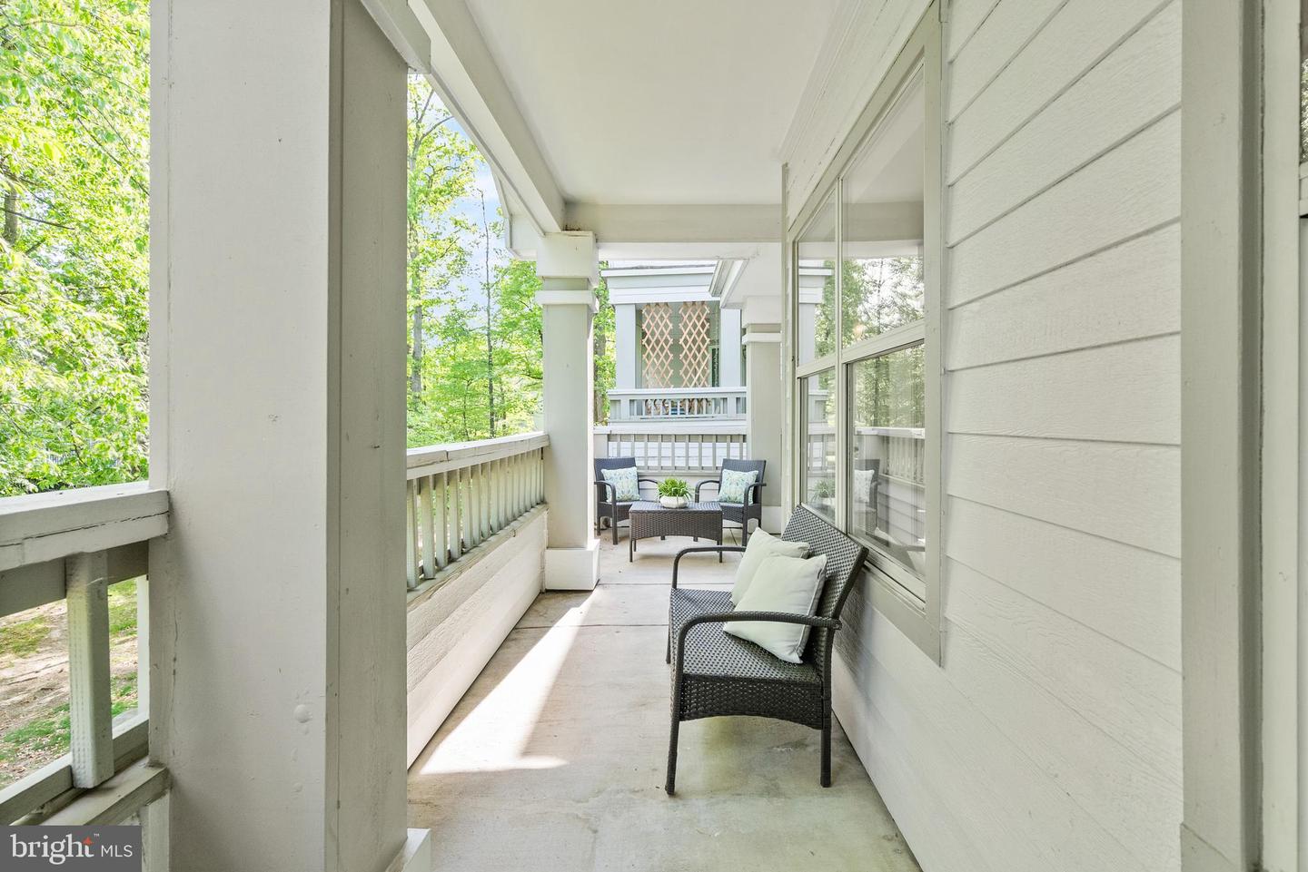 4400 HELMSFORD LN #202, FAIRFAX, Virginia 22033, 2 Bedrooms Bedrooms, ,2 BathroomsBathrooms,Residential,For sale,4400 HELMSFORD LN #202,VAFX2224030 MLS # VAFX2224030
