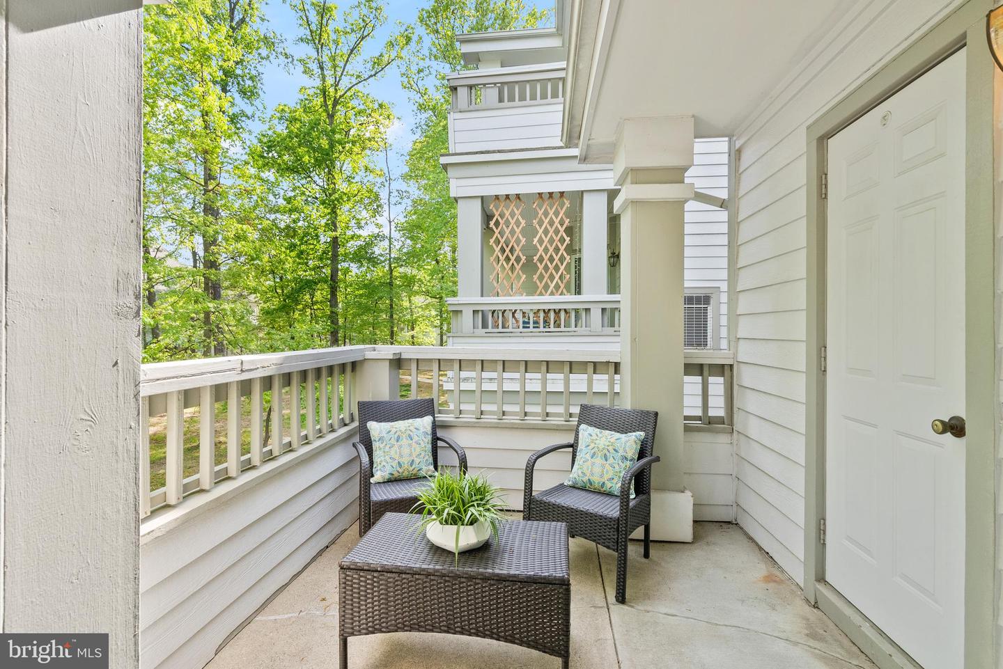 4400 HELMSFORD LN #202, FAIRFAX, Virginia 22033, 2 Bedrooms Bedrooms, ,2 BathroomsBathrooms,Residential,For sale,4400 HELMSFORD LN #202,VAFX2224030 MLS # VAFX2224030