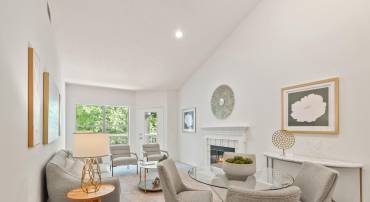 4400 HELMSFORD LN #202, FAIRFAX, Virginia 22033, 2 Bedrooms Bedrooms, ,2 BathroomsBathrooms,Residential,For sale,4400 HELMSFORD LN #202,VAFX2224030 MLS # VAFX2224030