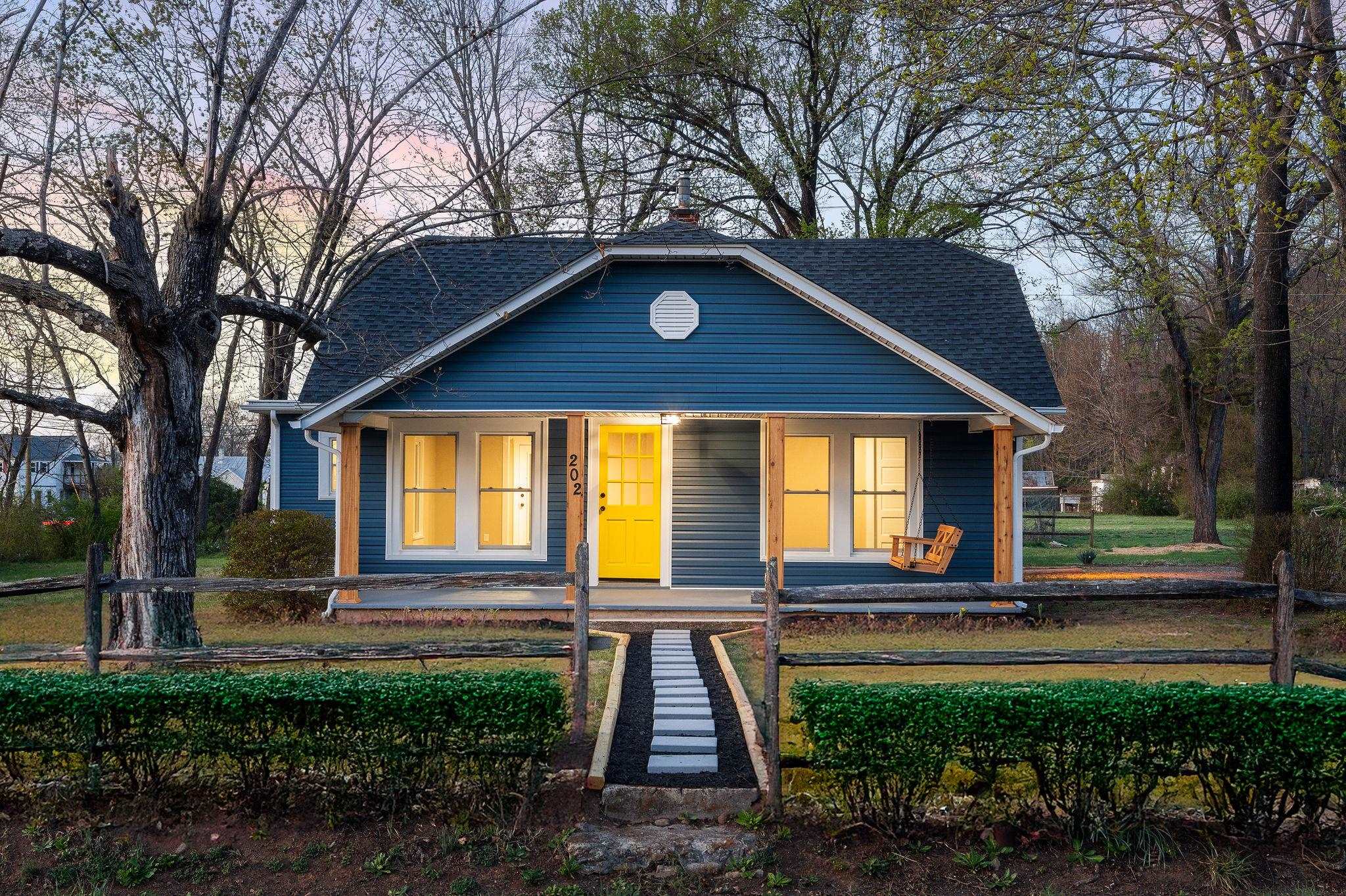 202 DOOMS CROSSING RD, WAYNESBORO, Virginia 22980, 2 Bedrooms Bedrooms, ,1 BathroomBathrooms,Residential,202 DOOMS CROSSING RD,662776 MLS # 662776