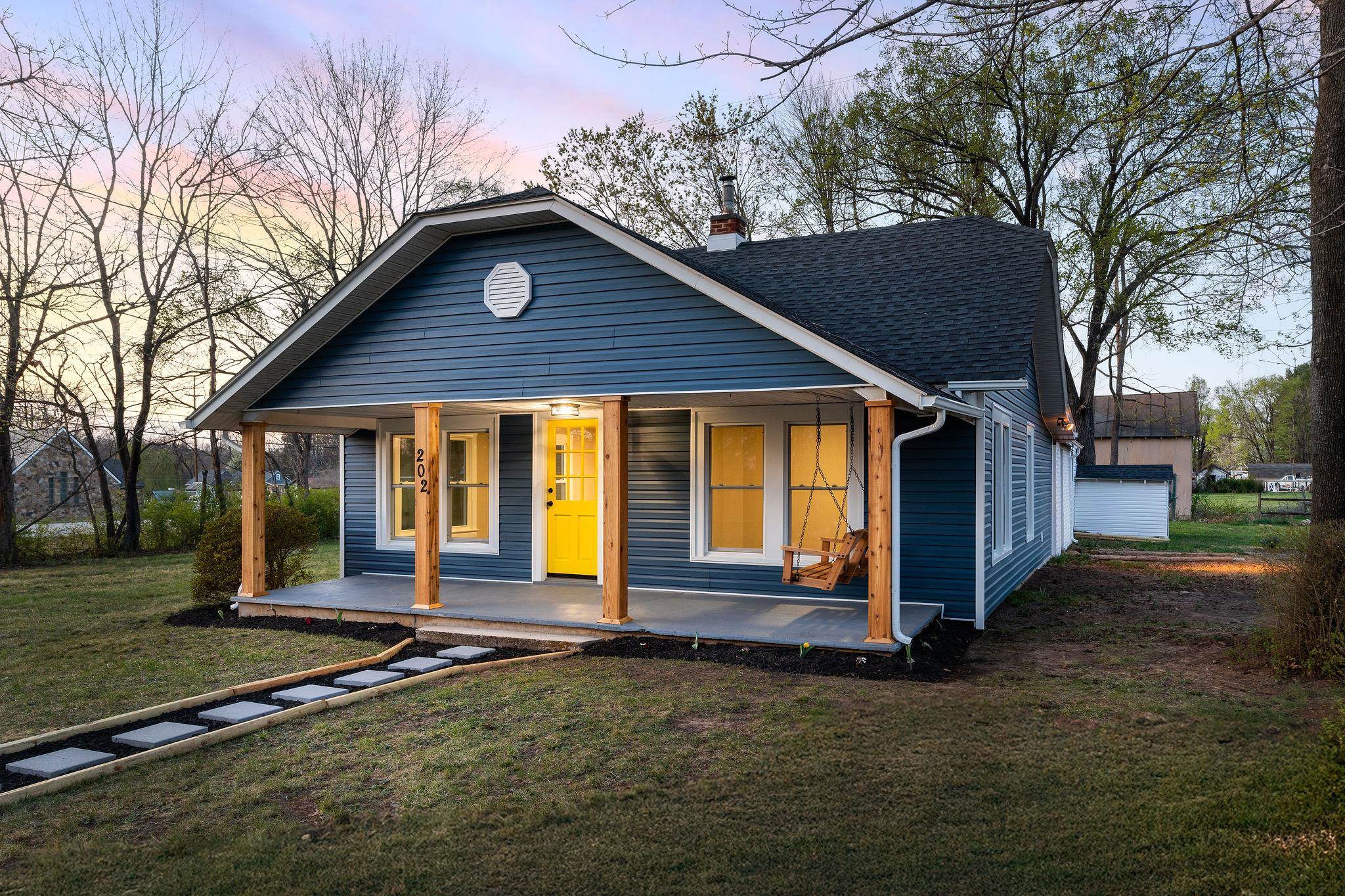 202 DOOMS CROSSING RD, WAYNESBORO, Virginia 22980, 2 Bedrooms Bedrooms, ,1 BathroomBathrooms,Residential,202 DOOMS CROSSING RD,662776 MLS # 662776