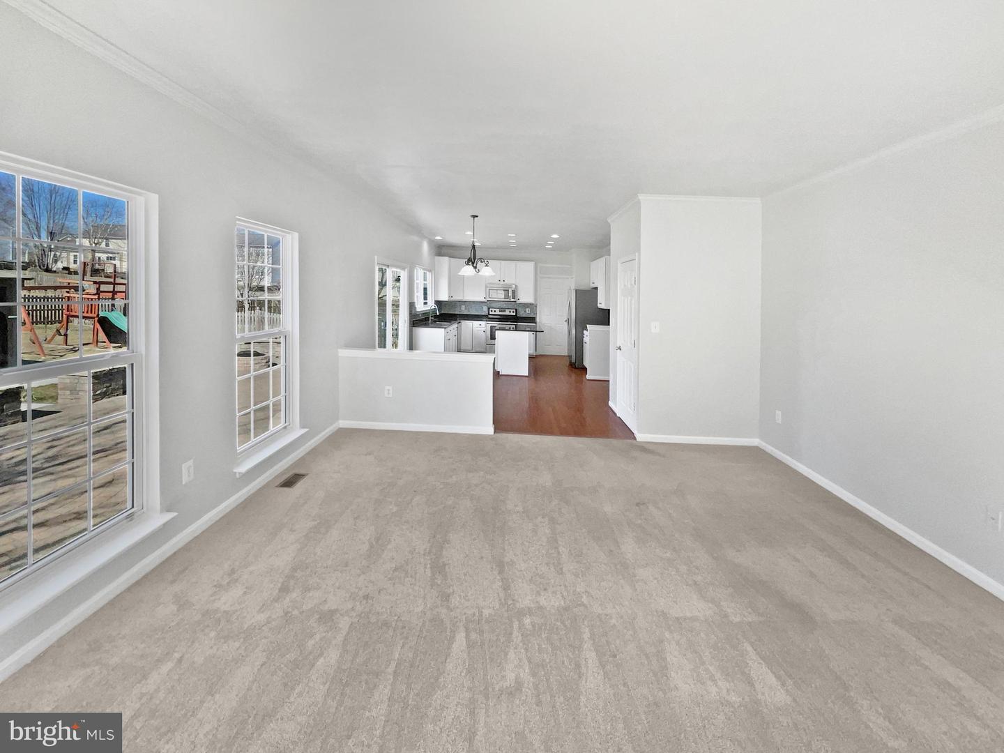 952 DEVONSHIRE CIR, PURCELLVILLE, Virginia 20132, 4 Bedrooms Bedrooms, ,4 BathroomsBathrooms,Residential,For sale,952 DEVONSHIRE CIR,VALO2089974 MLS # VALO2089974