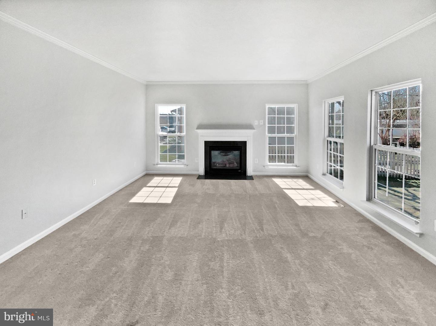 952 DEVONSHIRE CIR, PURCELLVILLE, Virginia 20132, 4 Bedrooms Bedrooms, ,4 BathroomsBathrooms,Residential,For sale,952 DEVONSHIRE CIR,VALO2089974 MLS # VALO2089974
