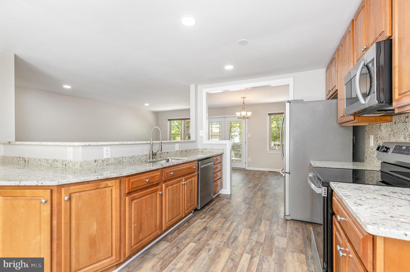 5810 QUEENS GATE CT, ALEXANDRIA, Virginia 22303, 4 Bedrooms Bedrooms, ,3 BathroomsBathrooms,Residential,For sale,5810 QUEENS GATE CT,VAFX2224600 MLS # VAFX2224600