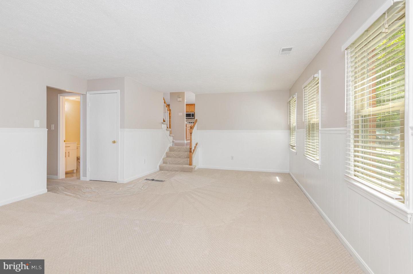 5810 QUEENS GATE CT, ALEXANDRIA, Virginia 22303, 4 Bedrooms Bedrooms, ,3 BathroomsBathrooms,Residential,For sale,5810 QUEENS GATE CT,VAFX2224600 MLS # VAFX2224600