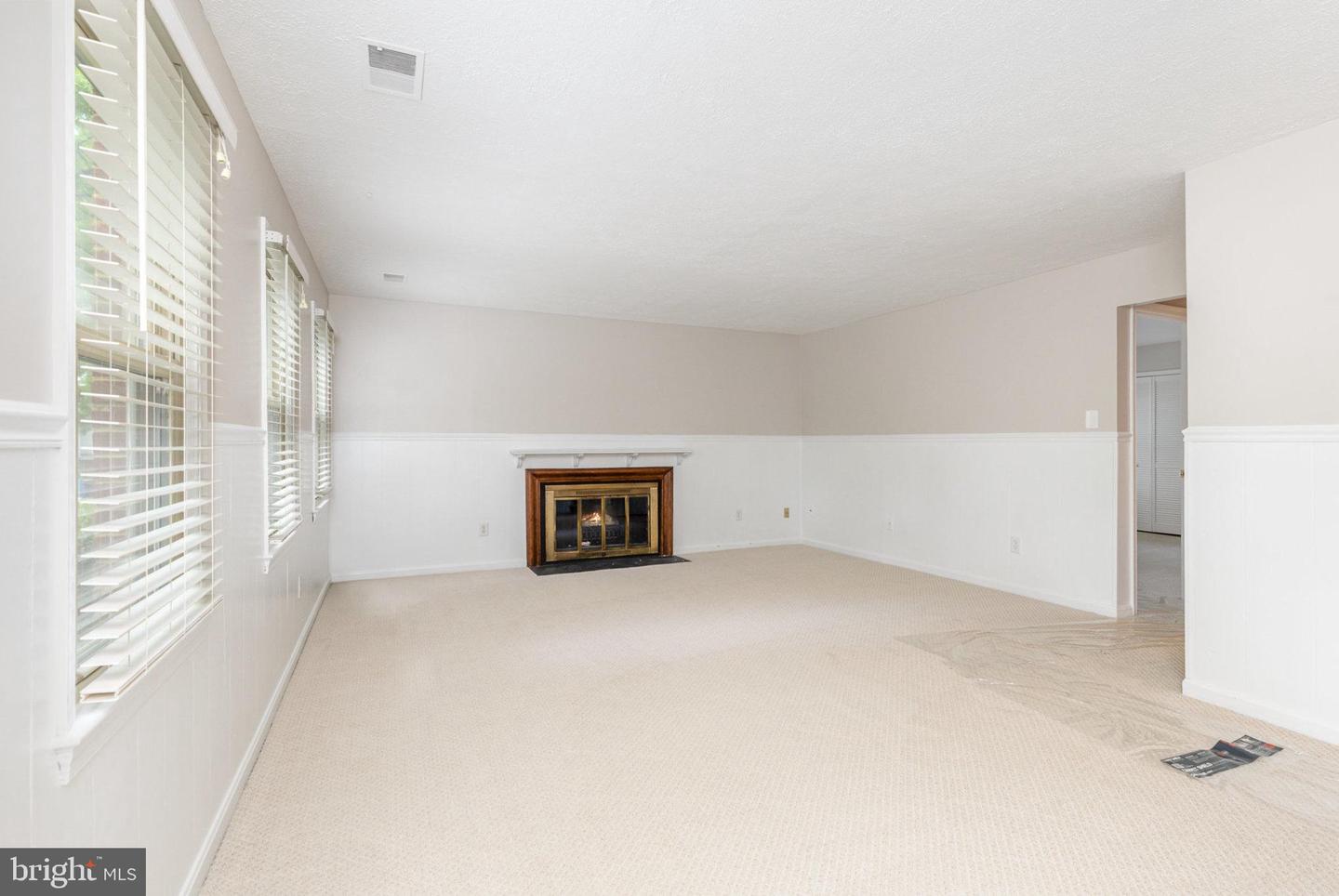 5810 QUEENS GATE CT, ALEXANDRIA, Virginia 22303, 4 Bedrooms Bedrooms, ,3 BathroomsBathrooms,Residential,For sale,5810 QUEENS GATE CT,VAFX2224600 MLS # VAFX2224600