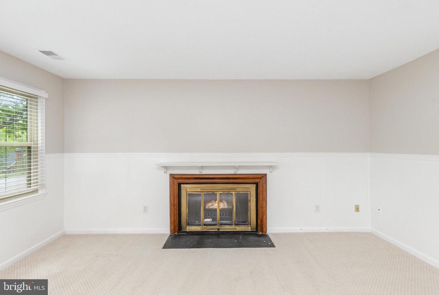 5810 QUEENS GATE CT, ALEXANDRIA, Virginia 22303, 4 Bedrooms Bedrooms, ,3 BathroomsBathrooms,Residential,For sale,5810 QUEENS GATE CT,VAFX2224600 MLS # VAFX2224600