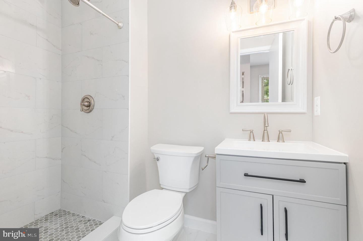 5810 QUEENS GATE CT, ALEXANDRIA, Virginia 22303, 4 Bedrooms Bedrooms, ,3 BathroomsBathrooms,Residential,For sale,5810 QUEENS GATE CT,VAFX2224600 MLS # VAFX2224600
