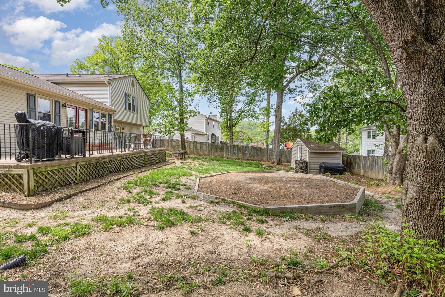 5810 QUEENS GATE CT, ALEXANDRIA, Virginia 22303, 4 Bedrooms Bedrooms, ,3 BathroomsBathrooms,Residential,For sale,5810 QUEENS GATE CT,VAFX2224600 MLS # VAFX2224600