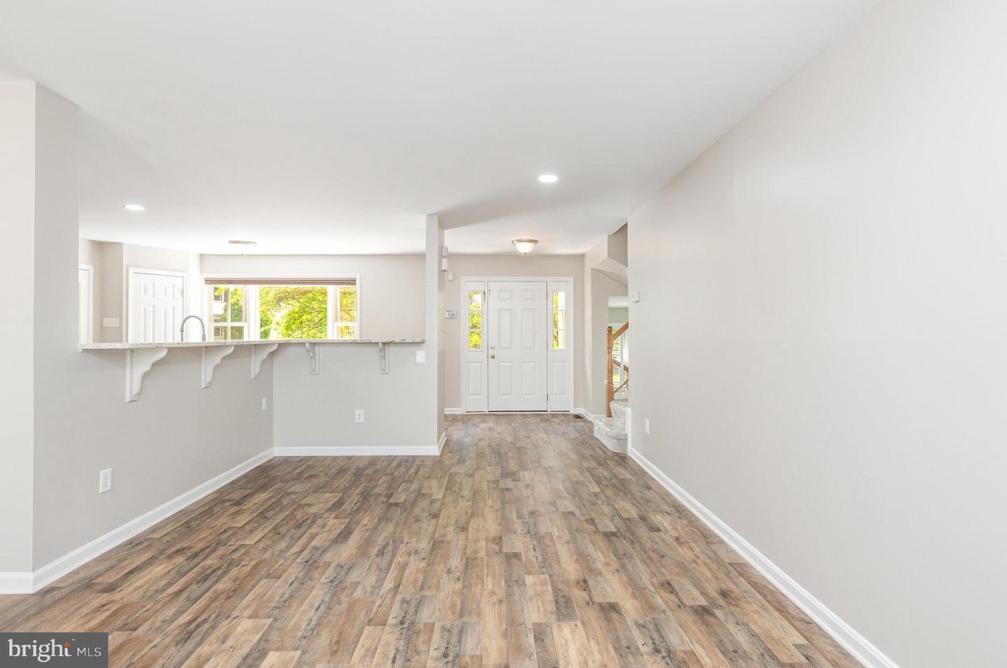 5810 QUEENS GATE CT, ALEXANDRIA, Virginia 22303, 4 Bedrooms Bedrooms, ,3 BathroomsBathrooms,Residential,For sale,5810 QUEENS GATE CT,VAFX2224600 MLS # VAFX2224600