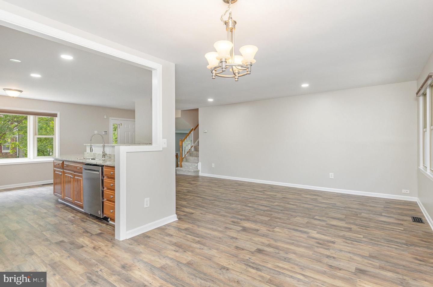 5810 QUEENS GATE CT, ALEXANDRIA, Virginia 22303, 4 Bedrooms Bedrooms, ,3 BathroomsBathrooms,Residential,For sale,5810 QUEENS GATE CT,VAFX2224600 MLS # VAFX2224600