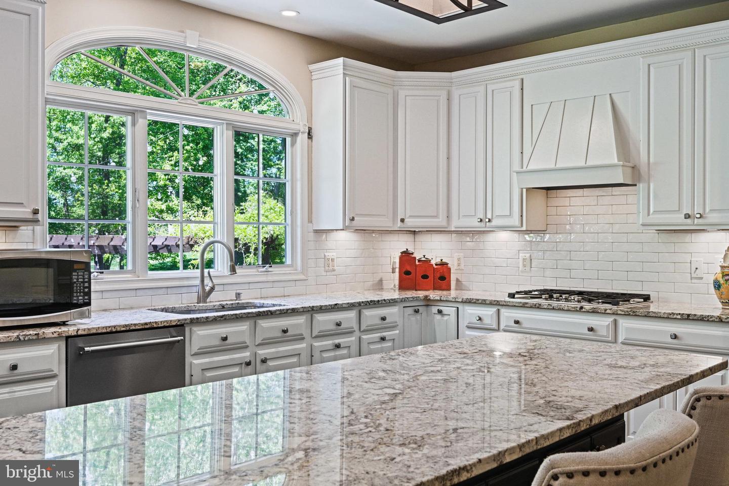 10310 MYSTIC MEADOW WAY, OAKTON, Virginia 22124, 4 Bedrooms Bedrooms, ,4 BathroomsBathrooms,Residential,For sale,10310 MYSTIC MEADOW WAY,VAFX2225712 MLS # VAFX2225712