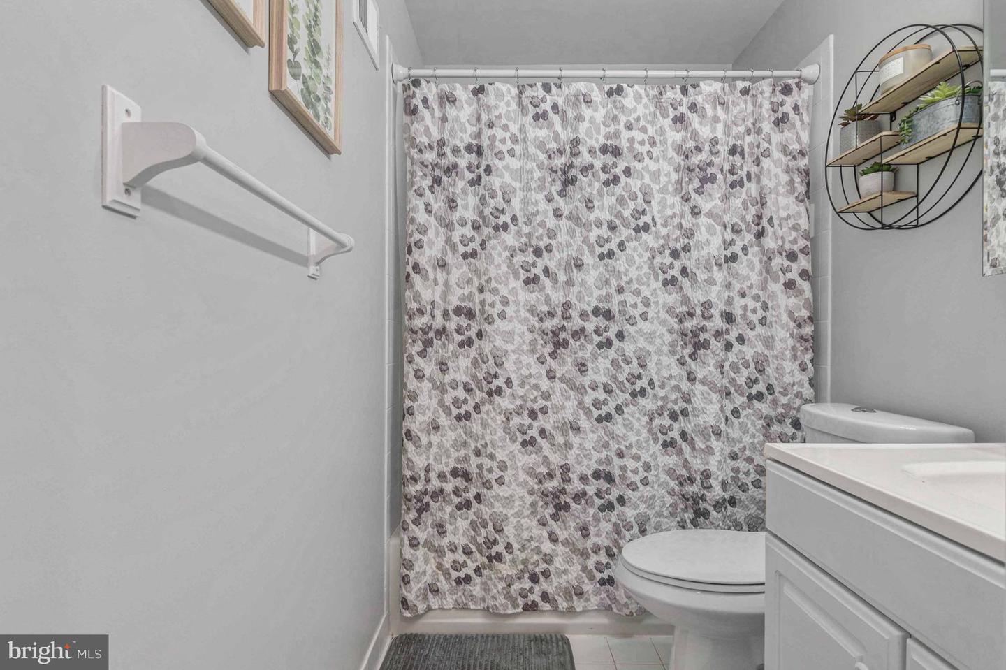 10288 FRIENDSHIP CT, FAIRFAX, Virginia 22032, 4 Bedrooms Bedrooms, ,3 BathroomsBathrooms,Residential,For sale,10288 FRIENDSHIP CT,VAFX2225934 MLS # VAFX2225934