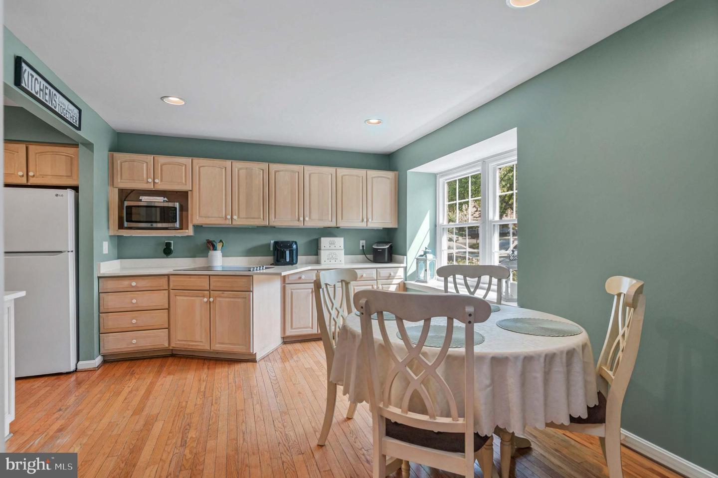 10288 FRIENDSHIP CT, FAIRFAX, Virginia 22032, 4 Bedrooms Bedrooms, ,3 BathroomsBathrooms,Residential,For sale,10288 FRIENDSHIP CT,VAFX2225934 MLS # VAFX2225934