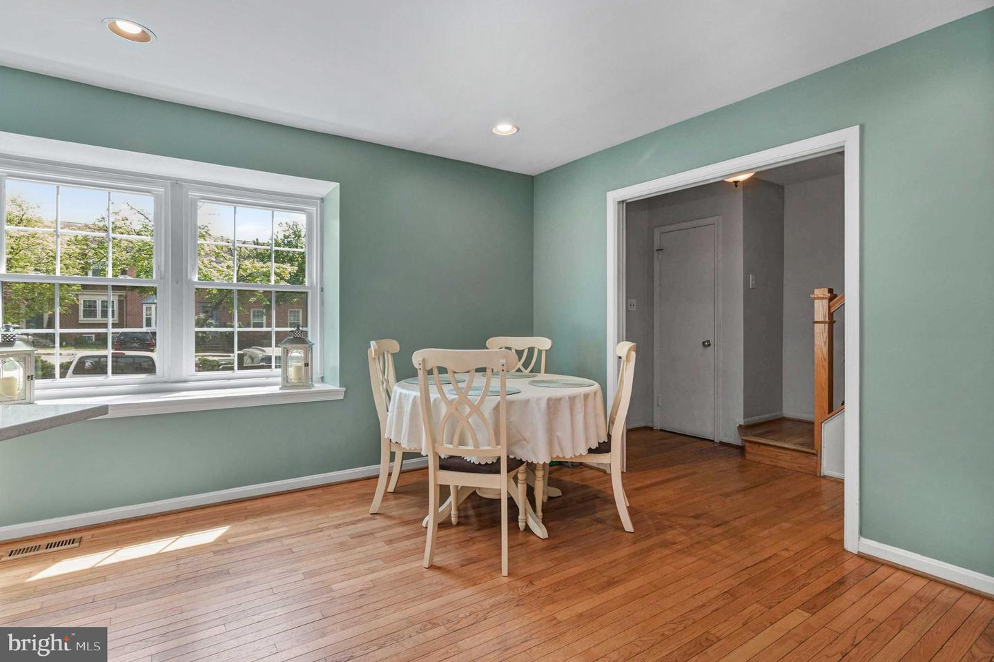 10288 FRIENDSHIP CT, FAIRFAX, Virginia 22032, 4 Bedrooms Bedrooms, ,3 BathroomsBathrooms,Residential,For sale,10288 FRIENDSHIP CT,VAFX2225934 MLS # VAFX2225934