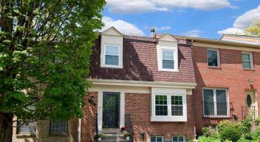 10288 FRIENDSHIP CT, FAIRFAX, Virginia 22032, 4 Bedrooms Bedrooms, ,3 BathroomsBathrooms,Residential,For sale,10288 FRIENDSHIP CT,VAFX2225934 MLS # VAFX2225934