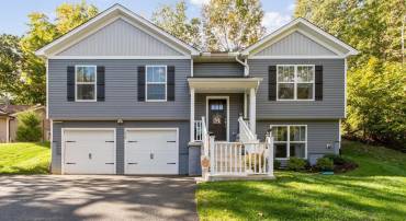 1015 HARBOUR DR, STAFFORD, Virginia 22554, 4 Bedrooms Bedrooms, ,3 BathroomsBathrooms,Residential,For sale,1015 HARBOUR DR,VAST2036624 MLS # VAST2036624