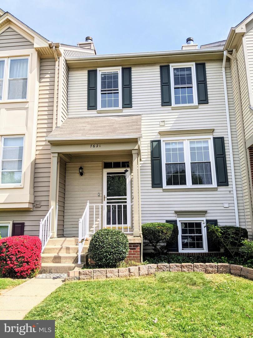7621 MONITOR CT, MANASSAS, Virginia 20109, 4 Bedrooms Bedrooms, ,3 BathroomsBathrooms,Residential,For sale,7621 MONITOR CT,VAPW2089252 MLS # VAPW2089252