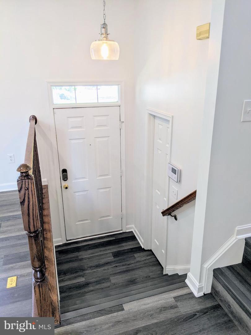 7621 MONITOR CT, MANASSAS, Virginia 20109, 4 Bedrooms Bedrooms, ,3 BathroomsBathrooms,Residential,For sale,7621 MONITOR CT,VAPW2089252 MLS # VAPW2089252
