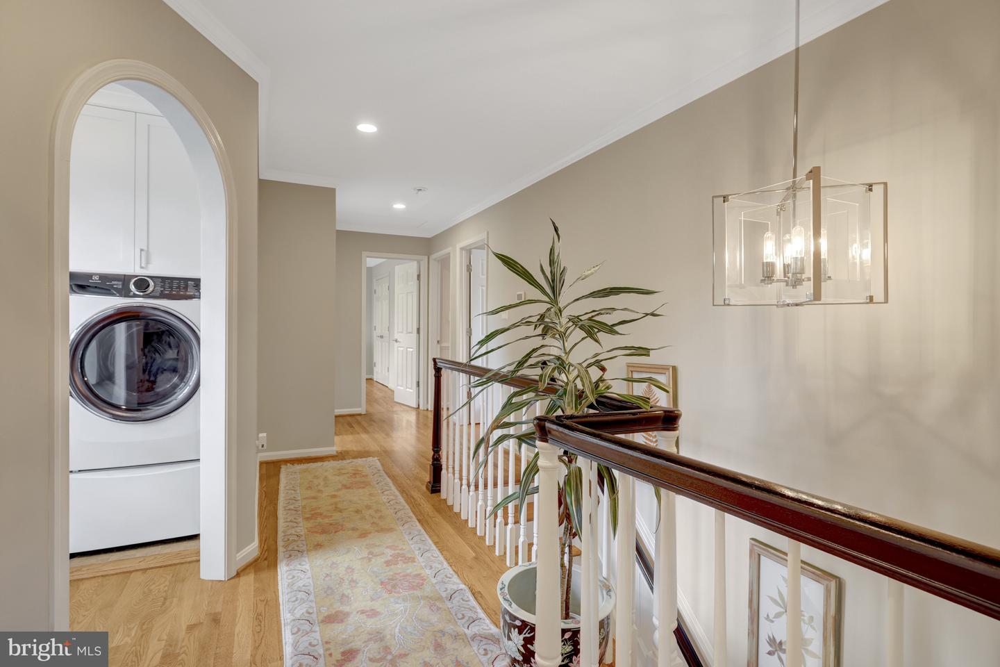 331 CANTERWOOD LN, GREAT FALLS, Virginia 22066, 5 Bedrooms Bedrooms, ,5 BathroomsBathrooms,Residential,For sale,331 CANTERWOOD LN,VAFX2226728 MLS # VAFX2226728
