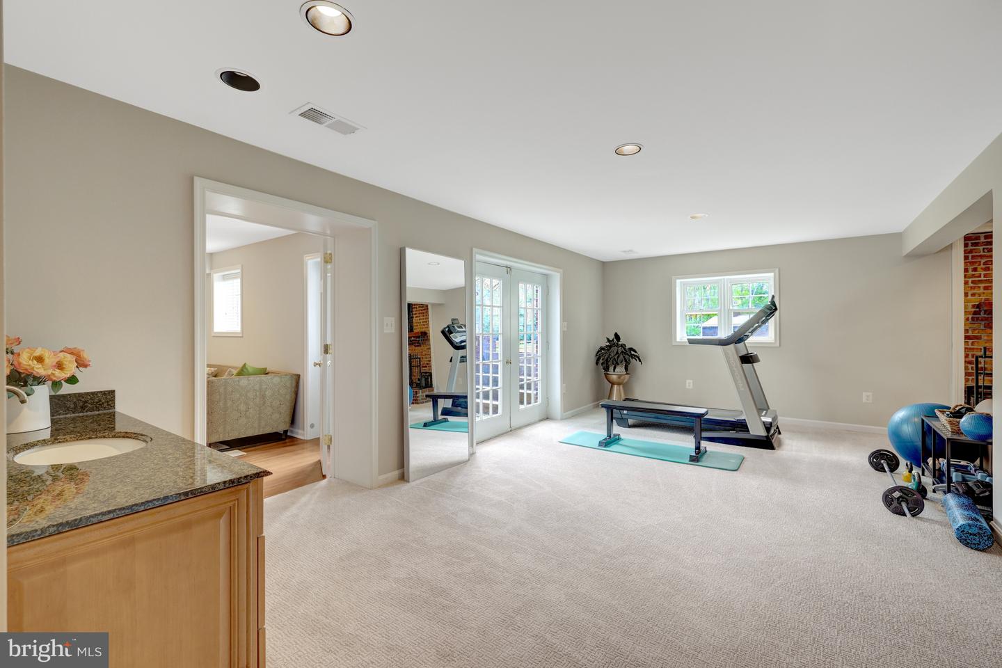 331 CANTERWOOD LN, GREAT FALLS, Virginia 22066, 5 Bedrooms Bedrooms, ,5 BathroomsBathrooms,Residential,For sale,331 CANTERWOOD LN,VAFX2226728 MLS # VAFX2226728