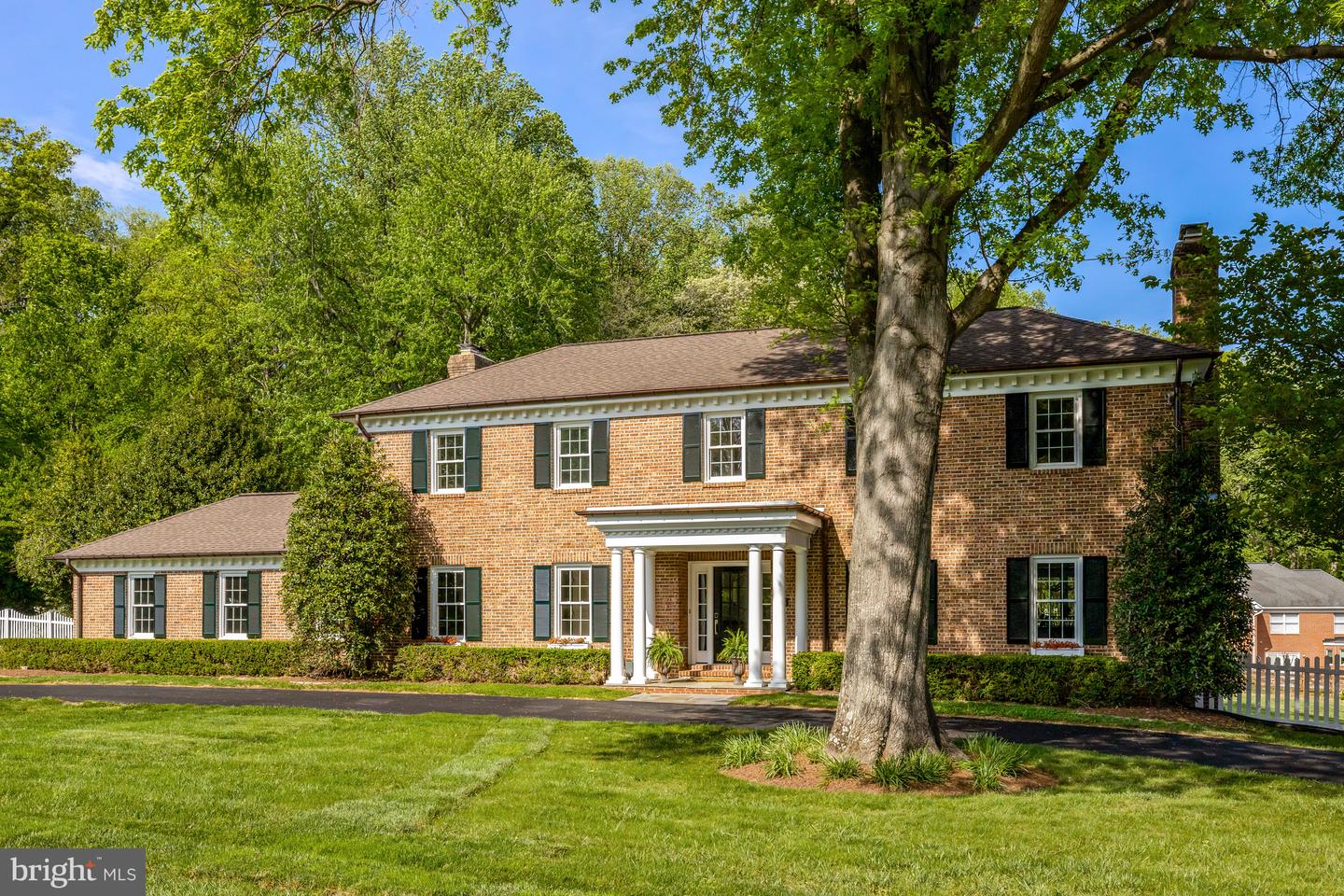 331 CANTERWOOD LN, GREAT FALLS, Virginia 22066, 5 Bedrooms Bedrooms, ,5 BathroomsBathrooms,Residential,For sale,331 CANTERWOOD LN,VAFX2226728 MLS # VAFX2226728