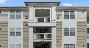 14150 CUDDY LOOP #302, WOODBRIDGE, Virginia 22193, 2 Bedrooms Bedrooms, 6 Rooms Rooms,2 BathroomsBathrooms,Residential,For sale,14150 CUDDY LOOP #302,VAPW2089574 MLS # VAPW2089574