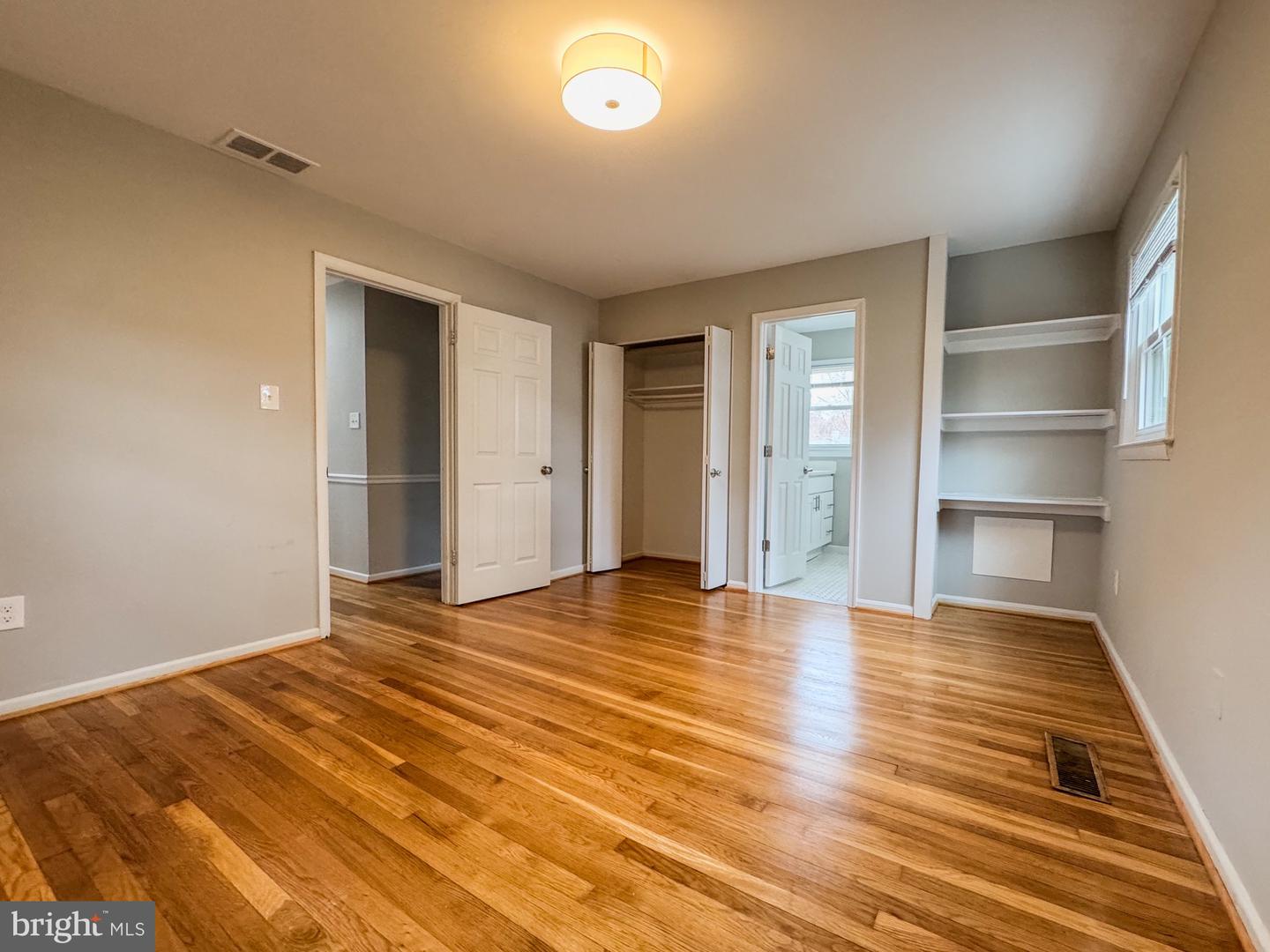 2531 VILLANOVA DR, VIENNA, Virginia 22180, 4 Bedrooms Bedrooms, ,3 BathroomsBathrooms,Residential,For sale,2531 VILLANOVA DR,VAFX2227562 MLS # VAFX2227562
